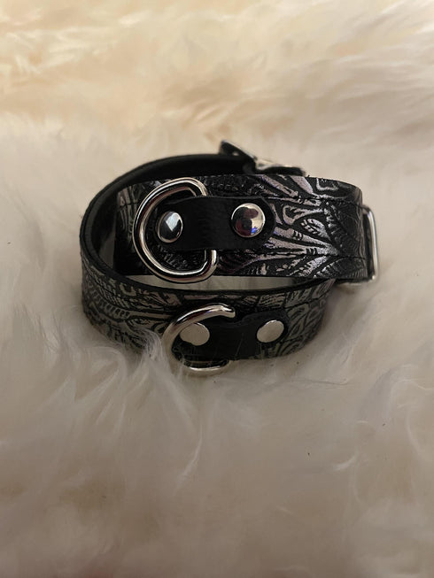 Thin Locking Buckle Wrist Restraints - Metallic